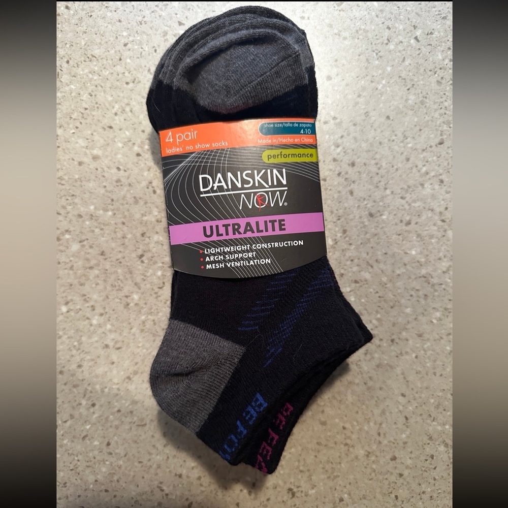 Danskin Now Women’s Ultralite No-Show Socks - Black & Gray (4 Pack)